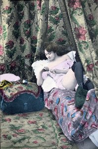 Carte postale représentant une fille dans un bordel, avant 1914